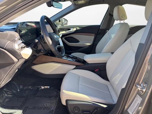 Used 2025 Audi A5 2.0T Premium w/ Convenience Package AWD/4WD image 9