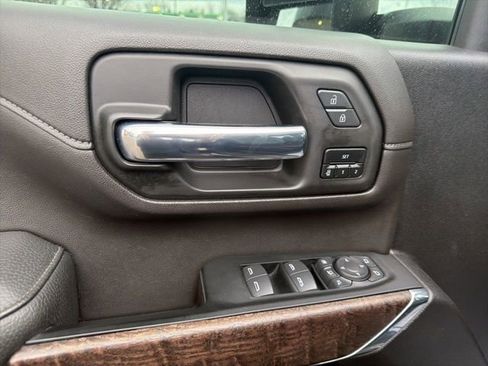 Used 2023 GMC Sierra 2500 Denali w/ Denali Ultimate Package image 34