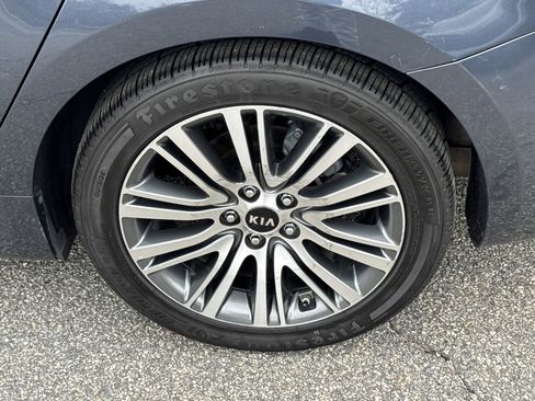 Used 2015 Kia Cadenza Premium image 19