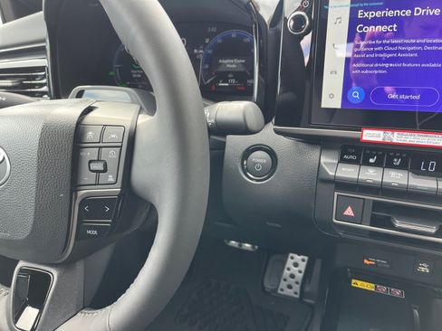 Used 2026 Toyota Camry XSE w/ Premium Plus Package FWD image 32