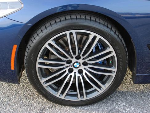 Used 2020 BMW 540i xDrive w/ Executive Package image 33