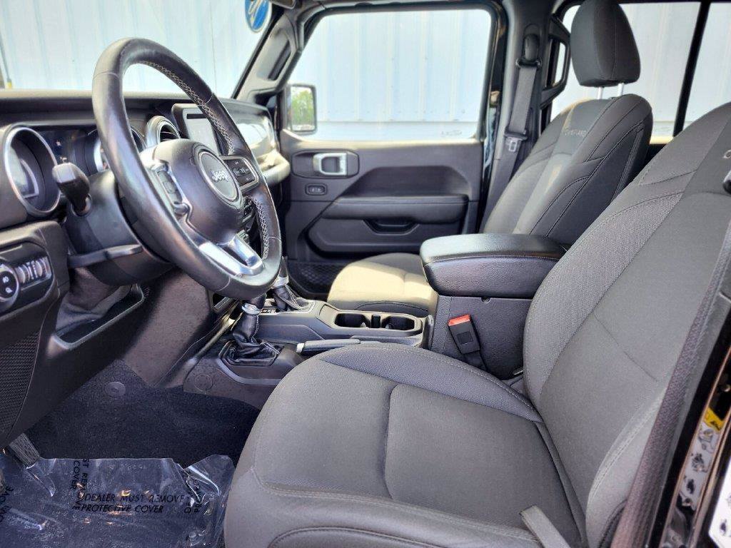 Used 2020 Jeep Gladiator Overland w/ Cold Weather Group AWD/4WD image 16