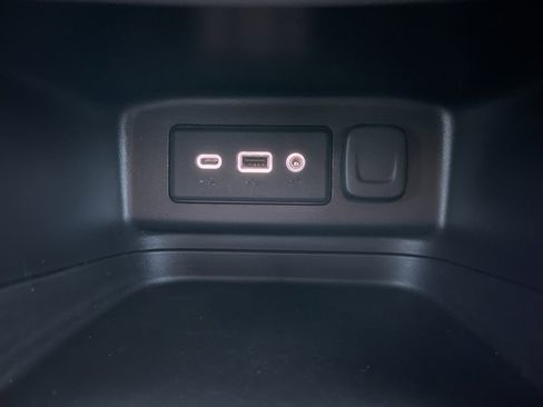 Used 2020 Chevrolet Equinox LS w/ LS Convenience Package image 18