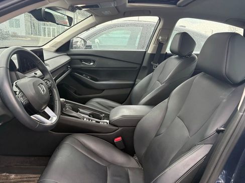 Used 2023 Honda Accord Touring image 5