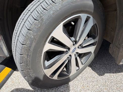 Used 2018 Subaru Outback 2.5i Limited AWD/4WD image 20