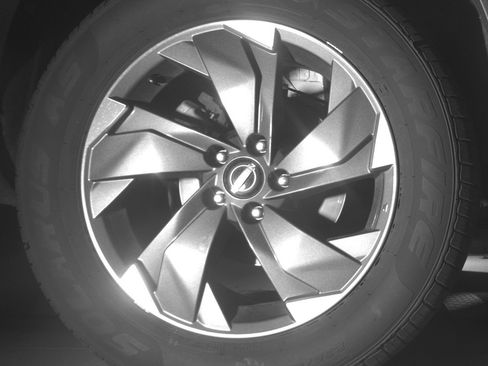 Used 2025 Nissan Rogue SV image 15