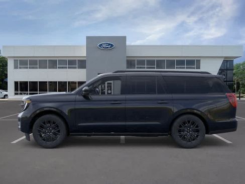 New 2026 Ford Expedition Max Platinum image 3