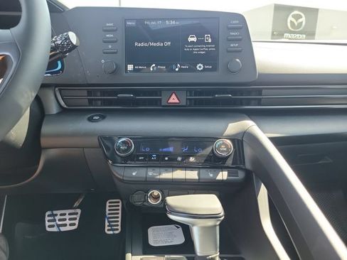 New 2026 Hyundai Elantra SEL Sport FWD image 15