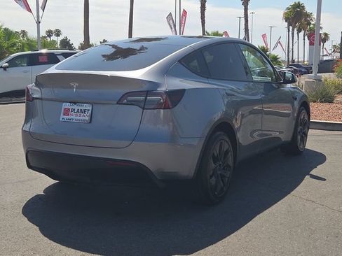 Used 2025 Tesla Model Y Long Range RWD image 6