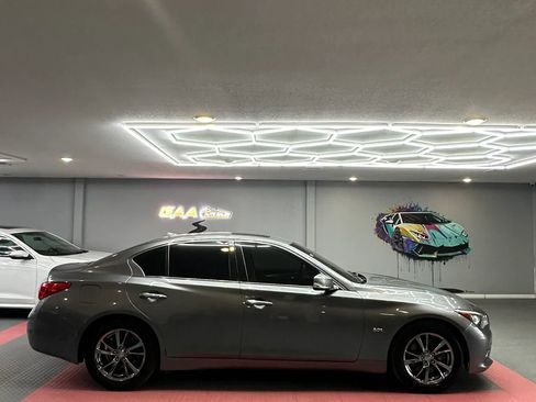 Used 2017 INFINITI Q50 Signature Edition RWD image 7