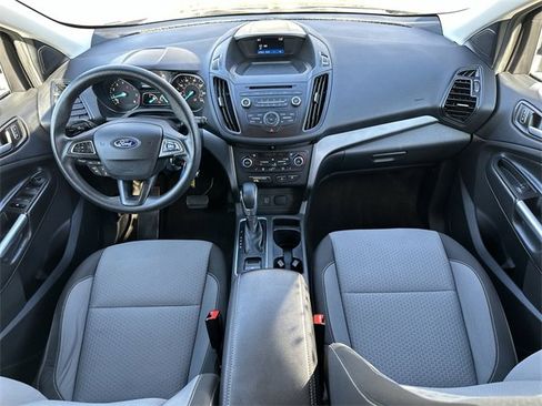 Used 2018 Ford Escape SE image 28