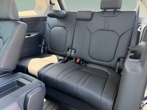 Used 2026 Honda Pilot Touring image 28