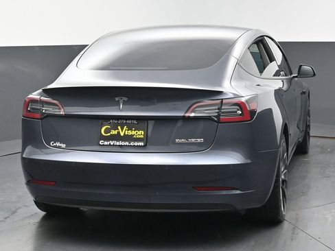 Used 2022 Tesla Model 3 Performance image 3