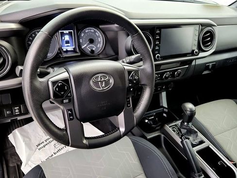 Certified 2022 Toyota Tacoma TRD Off-Road w/ Technology Package AWD/4WD image 23