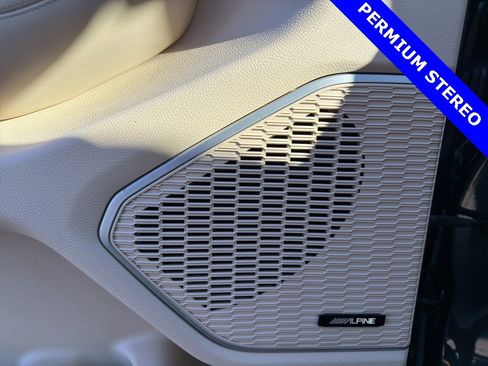 Certified 2022 Jeep Grand Cherokee Limited image 4