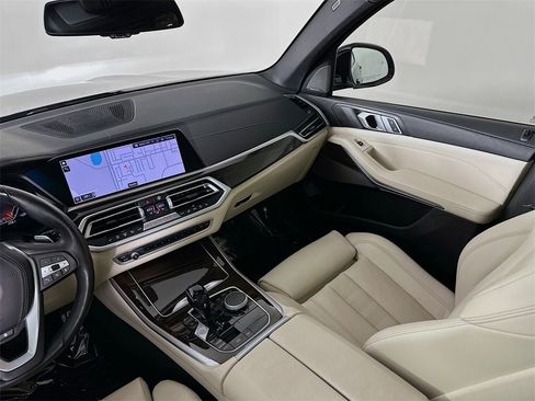 Used 2020 BMW X5 xDrive40i w/ Premium Package image 24