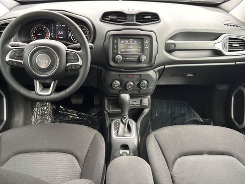 Used 2019 Jeep Renegade Sport FWD image 11