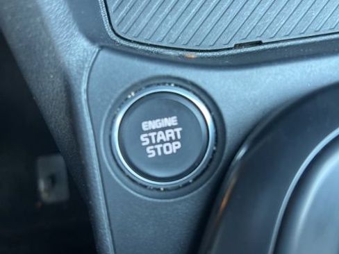 Used 2025 Kia K4 FWD image 17