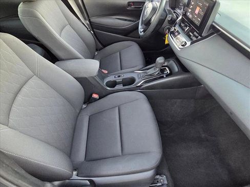 Used 2024 Toyota Corolla LE image 19