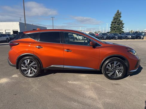 Used 2022 Nissan Murano SL w/ SL Moonroof Package image 2