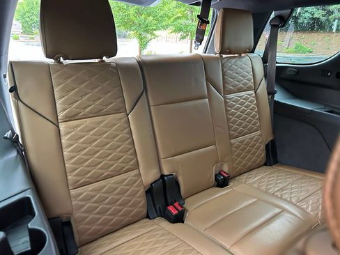 Used 2024 Cadillac Escalade Sport AWD/4WD image 48