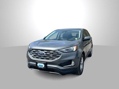 Used 2022 Ford Edge SEL w/ Convenience Package