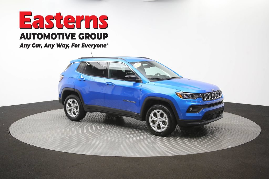 Used 2024 Jeep Compass Latitude AWD/4WD image 48