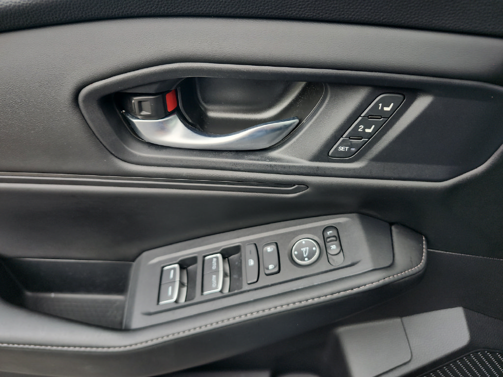 Used 2024 Honda Accord Sport image 23