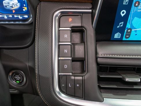 Used 2023 Chevrolet Tahoe Premier RWD image 24