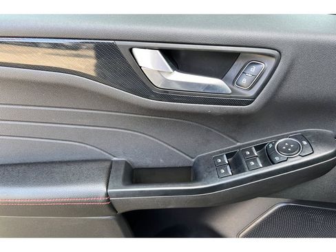 Used 2024 Ford Escape ST-Line image 13