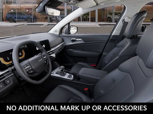 New 2026 Kia Sportage EX FWD image 17