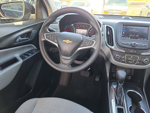 Used 2022 Chevrolet Equinox LT FWD image 9