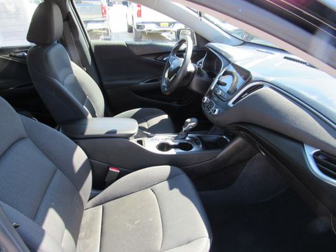 Used 2023 Chevrolet Malibu LT image 33