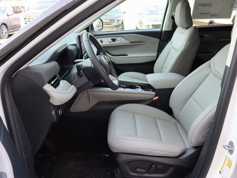 New 2026 Ford Explorer Active w/ Active Comfort Package image 23