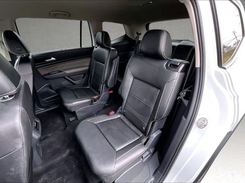 Used 2023 Volkswagen Atlas SE image 22
