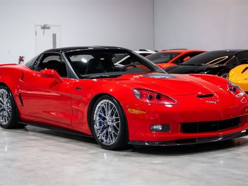 Used 2010 Chevrolet Corvette ZR1 w/ Preferred Equipment Group RWD image 16