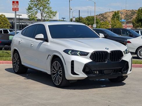 Certified 2024 BMW X6 xDrive40i w/ Executive Package AWD/4WD image 3