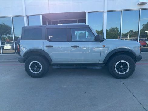 Used 2022 Ford Bronco Badlands w/ Sasquatch Package AWD/4WD image 5