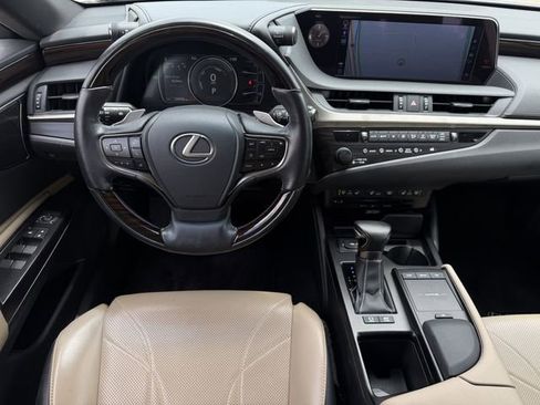 Used 2019 Lexus ES 300h w/ Accessory Package 2 FWD image 12