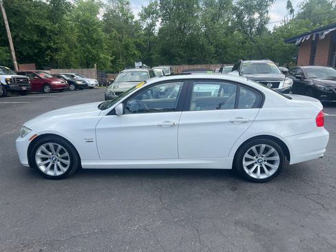 Used 2011 BMW 328i xDrive Sedan image 8