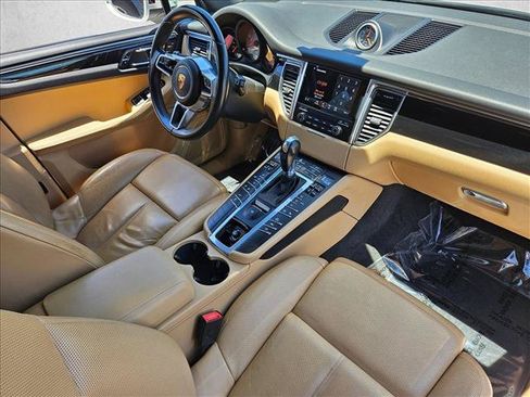 Used 2017 Porsche Macan S AWD/4WD image 26