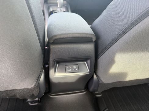 Used 2026 Toyota Corolla SE image 15