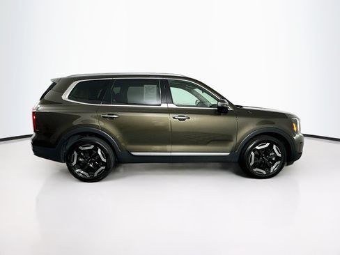 Used 2025 Kia Telluride S FWD image 10