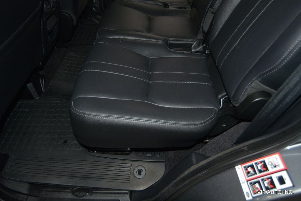 Used 2016 Land Rover LR4 HSE AWD/4WD image 27
