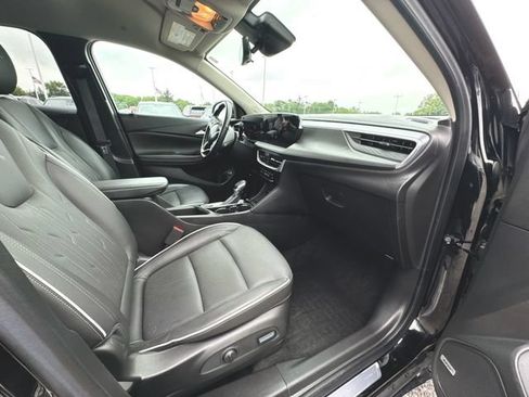 Used 2024 Buick Encore GX Avenir w/ Avenir Technology Package FWD image 28