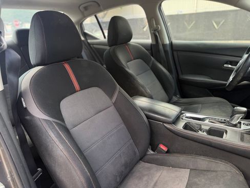 Used 2021 Nissan Sentra SR FWD image 9