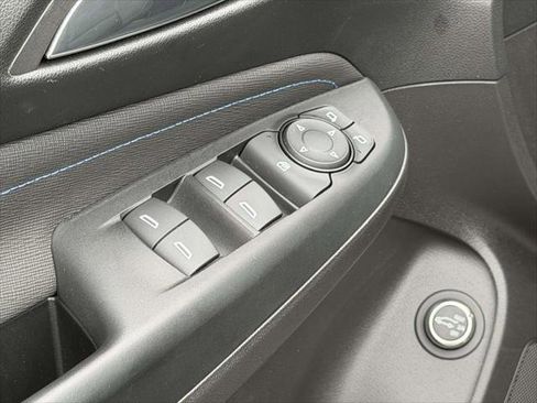 Used 2025 Buick Envista Sport Touring w/ Convenience I Package FWD image 19