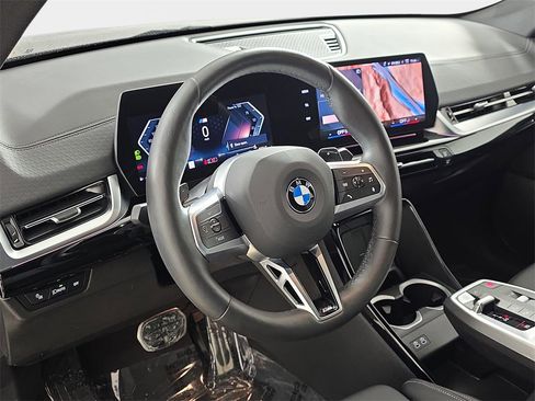Certified 2025 BMW X2 xDrive28i image 16