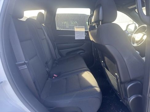 Used 2022 Jeep Grand Cherokee Laredo E image 11