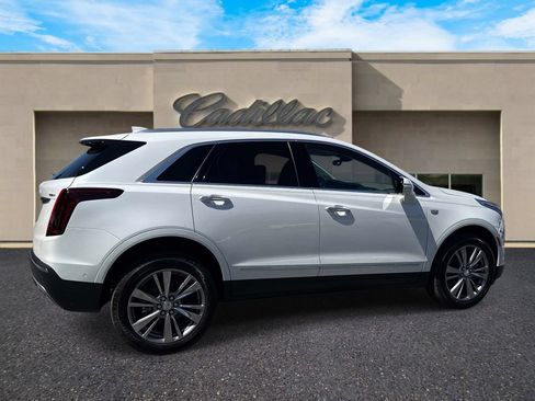 New 2026 Cadillac XT5 Premium Luxury w/ Driver Assist Package FWD image 3